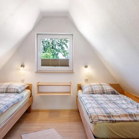Haus Schoeneck بيت للعطل *